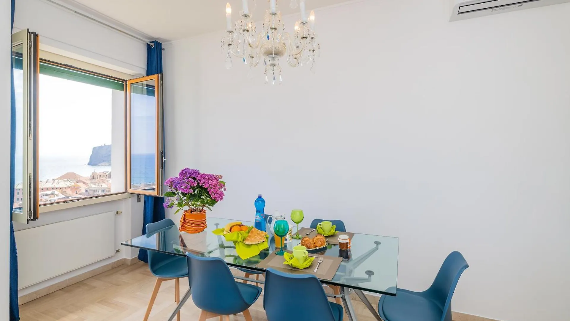 La Casa Nel Blu 0*, Finale Ligure Italy
